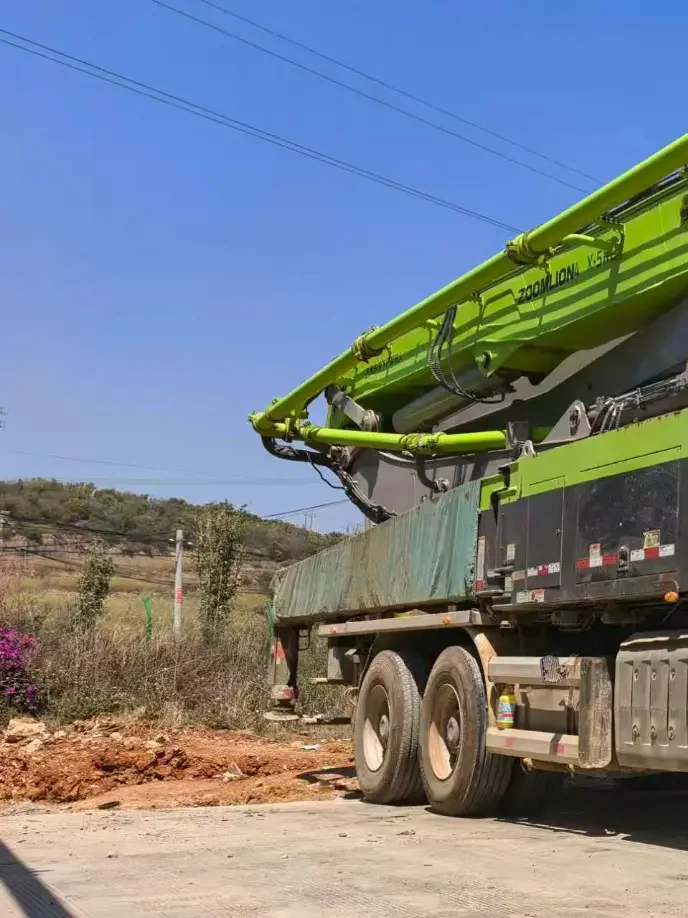 Shirun pump truck at work site