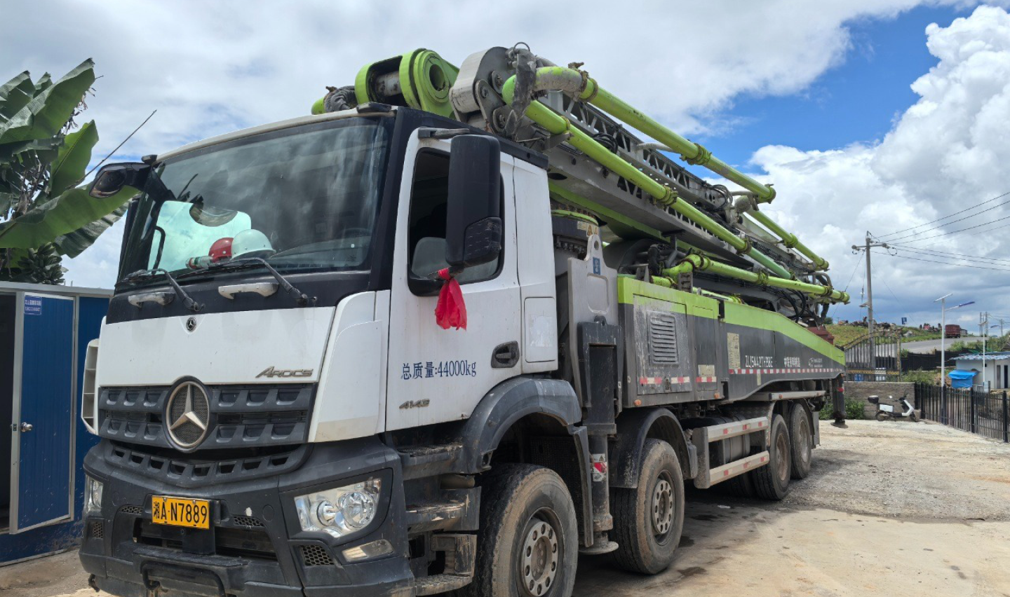 2020 Zoomlion 56m Concrete Boom Pump Truck ZLJ5440THBKF – FAW Chassis